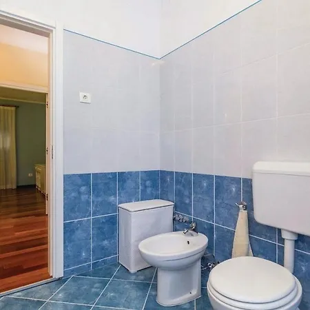 Case de vacanță House Iva I Ella