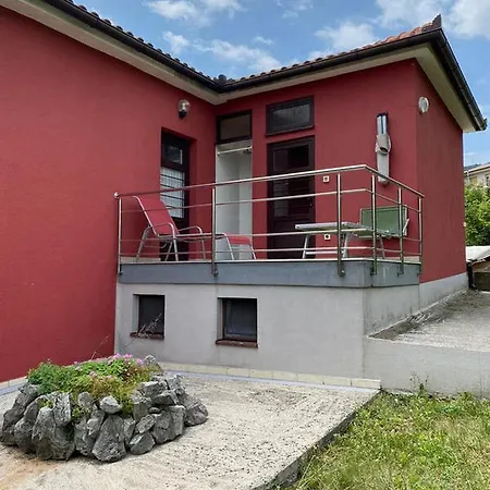 House Iva I Ella